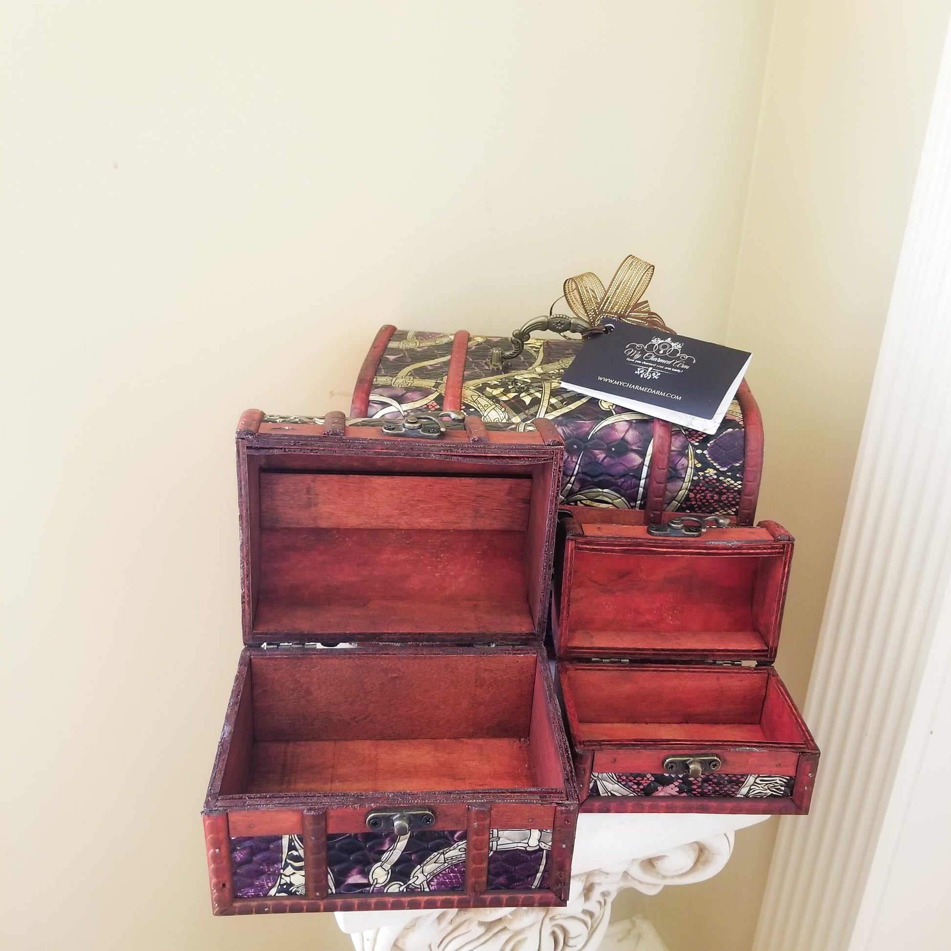 3 Piece Jewelry Trunk Set image 3